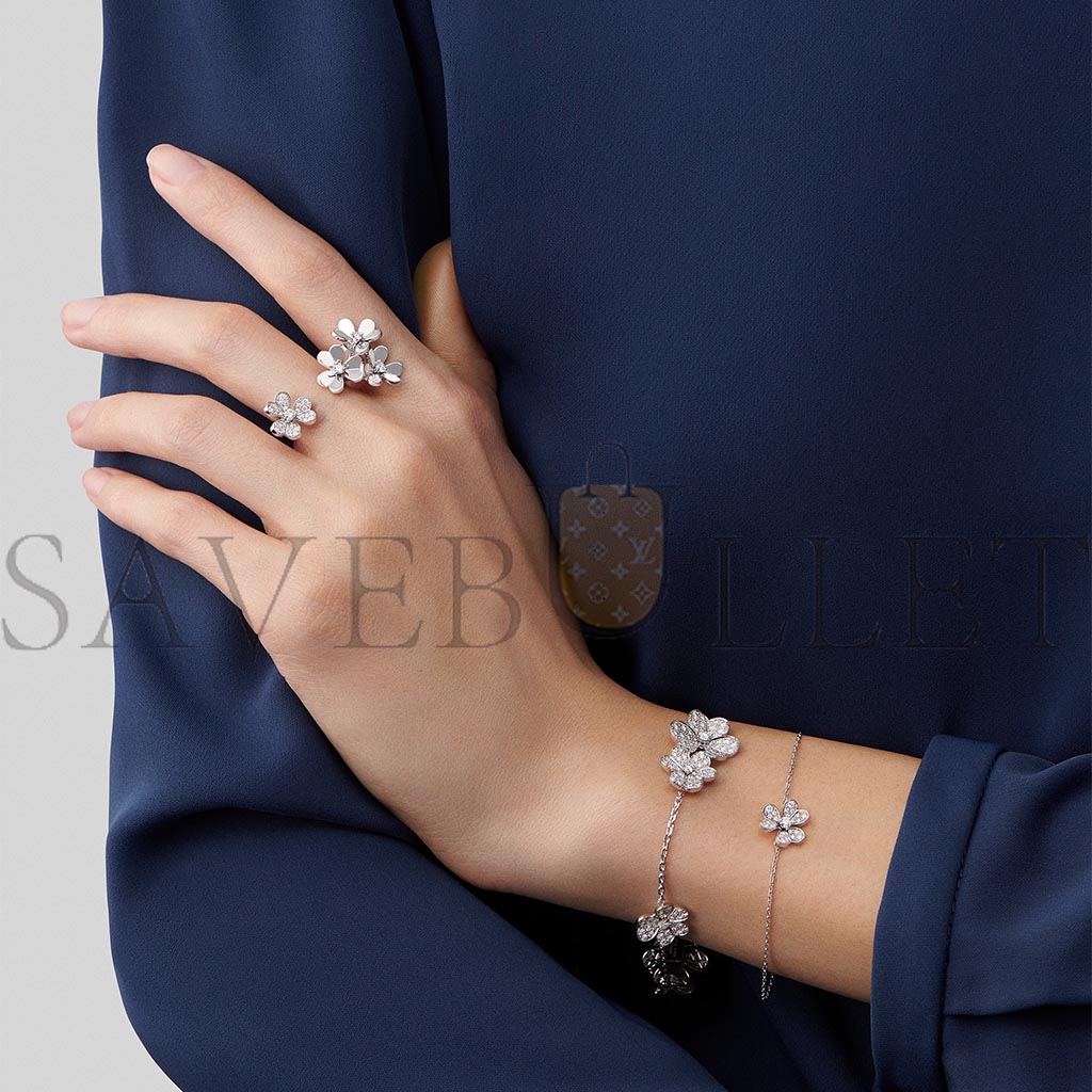 v*n cl*f arpels frivole between the finger ring - white gold, Di*m*nd vcarp6l000